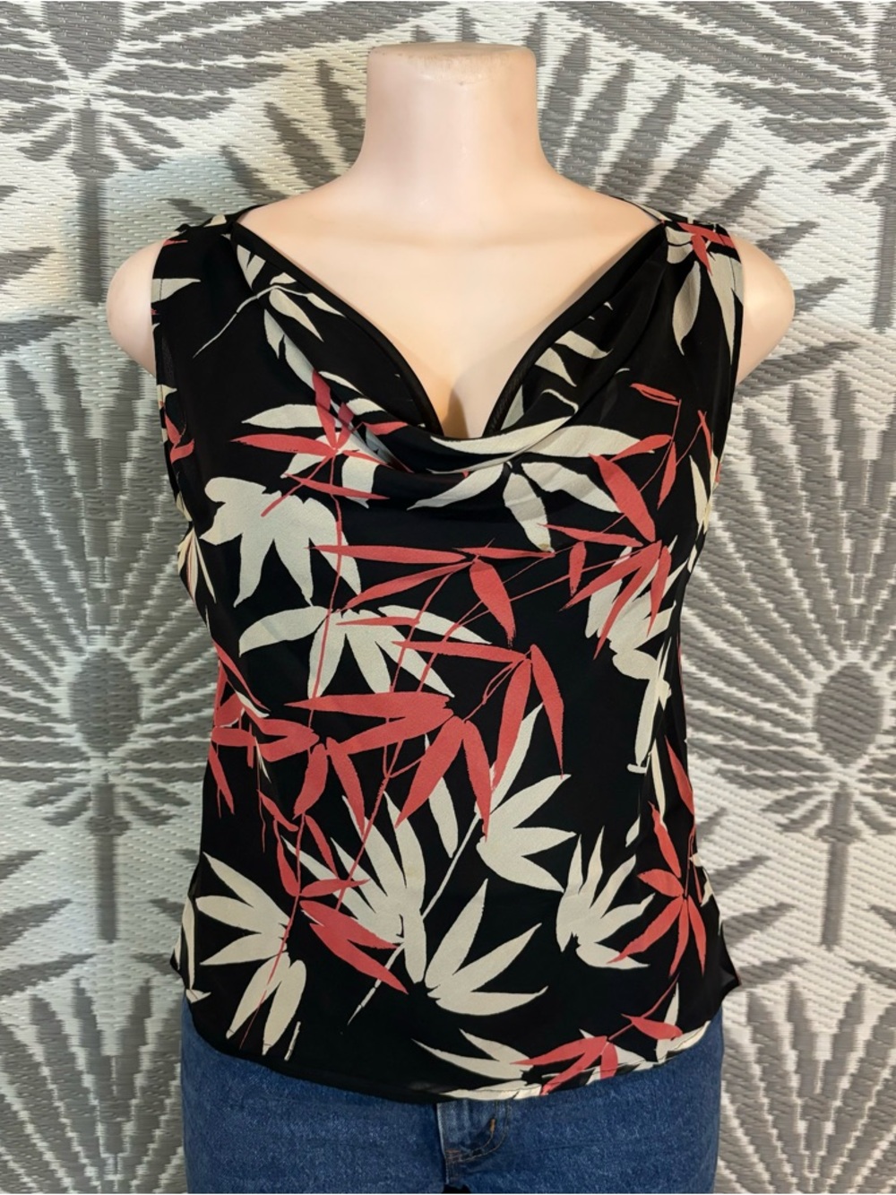 Vtg Y2K Tropical Silk Sleeveless Top Women’s Sz S Blk Pink Crowl Neck Hawaiian